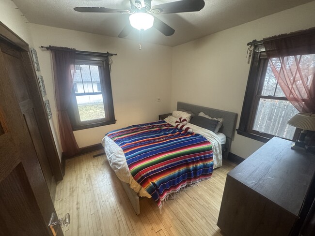 Building Photo - 603 Lexington Pky N