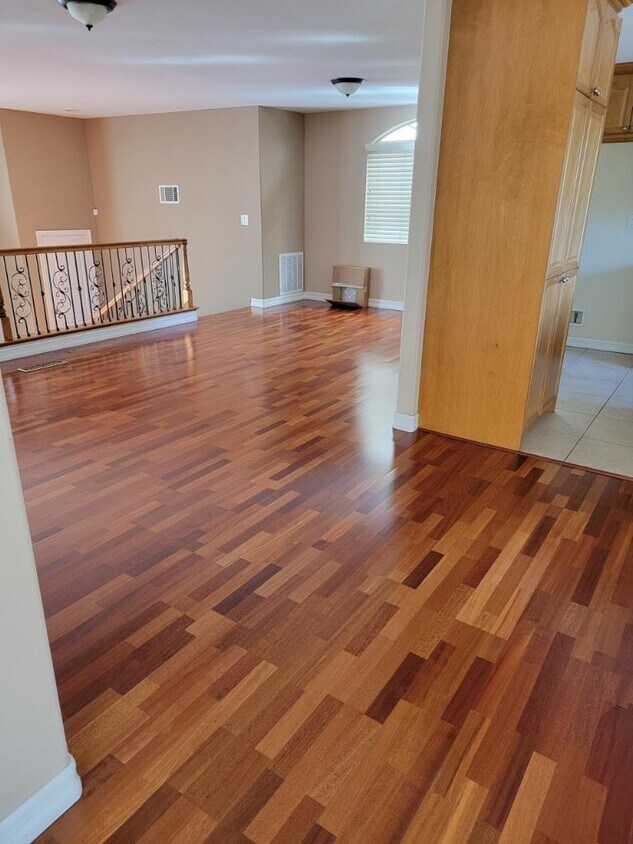 Building Photo - 1498 Elin Pointe Dr