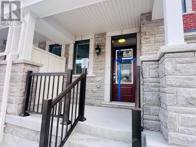 Photo du bâtiment - 127 Azure Dr