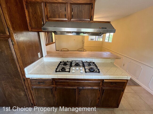 Building Photo - 3 br, 2 bath House - 507 N. Ranch St.