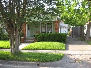 Foto del edificio - 1021 E 16th St