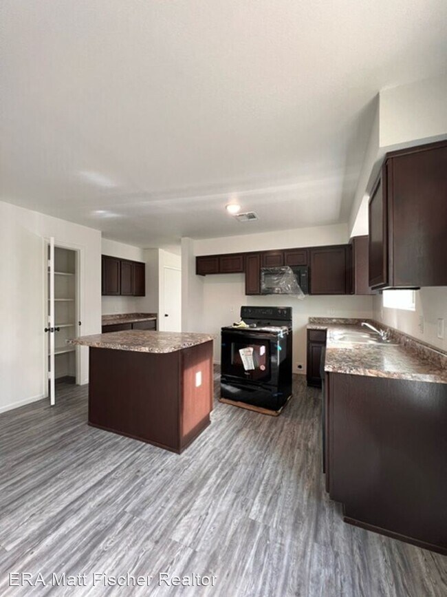 Foto del edificio - 4 br, 2 bath House - 4416 S Desert Willow Way