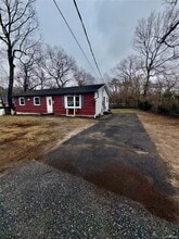 Building Photo - 546 Granny Rd