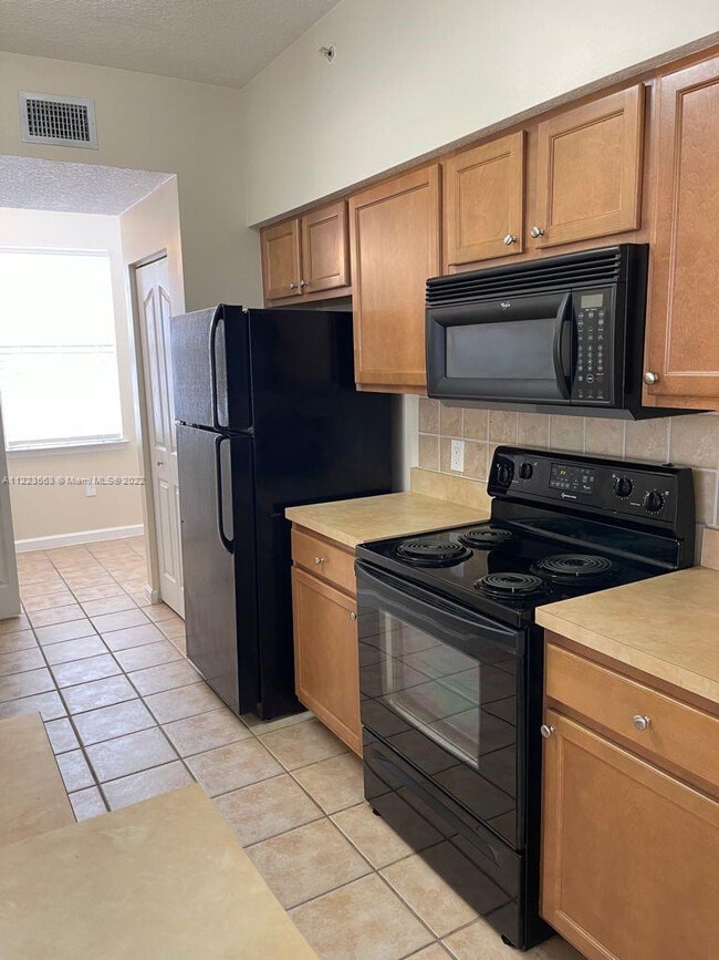 Photo - 9825 Baywinds Blvd Apartment