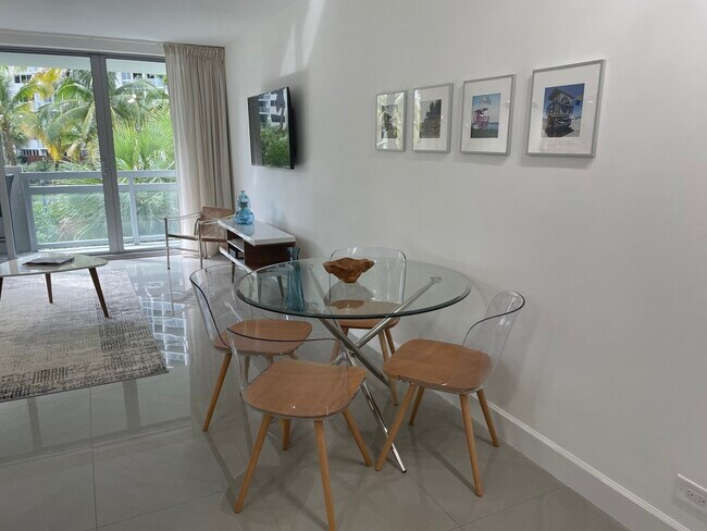 Foto del edificio - 1500 Bay Rd