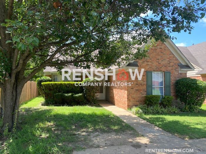 Foto principal - Beautiful Southaven Renovated Home Availab...