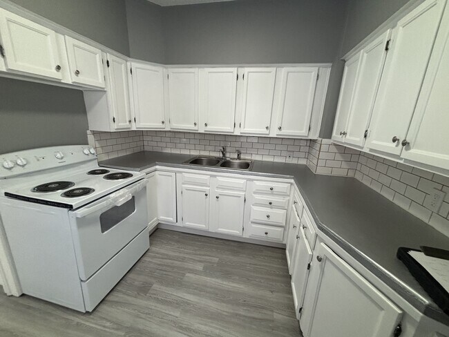 Foto del edificio - 2121 2nd St SE