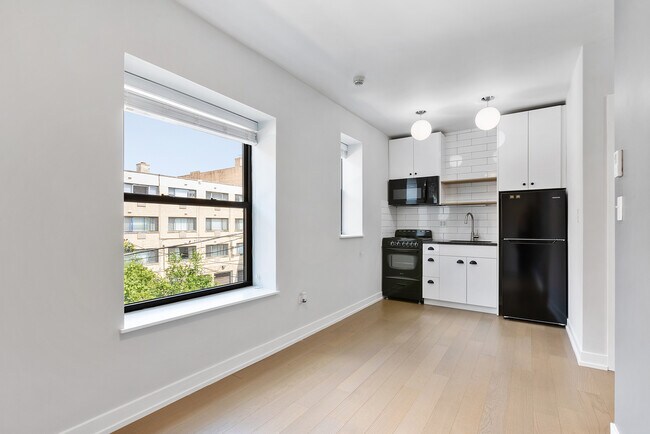 Foto del edificio - 6019 N Winthrop Ave