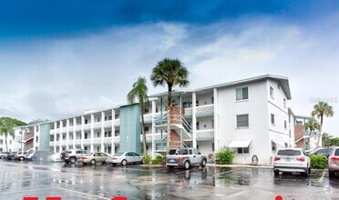 Building Photo - 1863 Sunny Dr