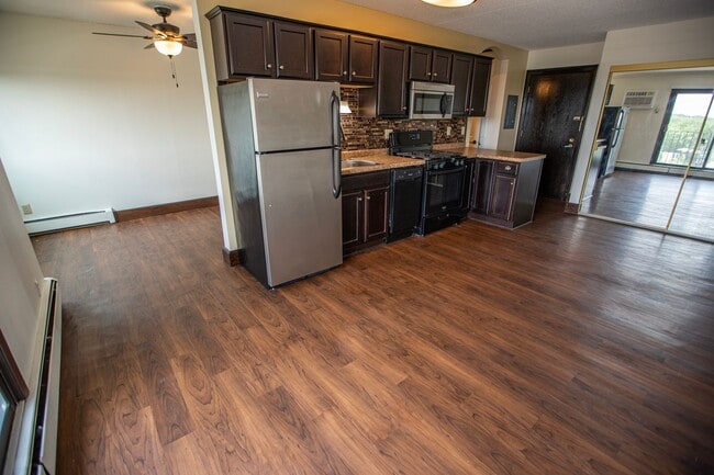 Interior Photo - Tree Tops Apartments