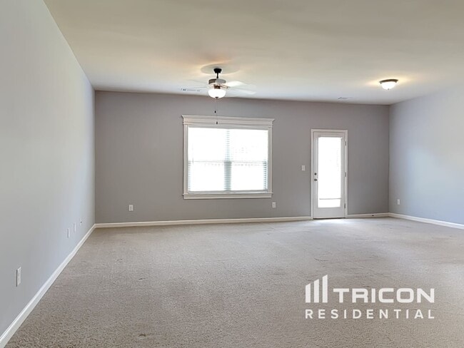 Building Photo - 1151 Walnut Creek Cir