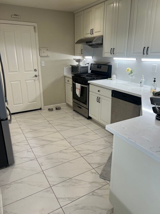 Foto del edificio - Shapell Cedar Bridge San Ramon 3 Br., 2.5 ...