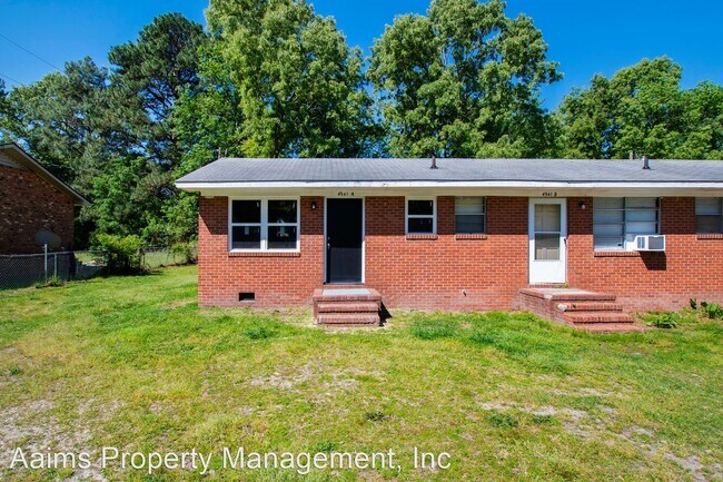 Foto del edificio - 1 br, 1 bath House - 4949 Fieldcrest Dr