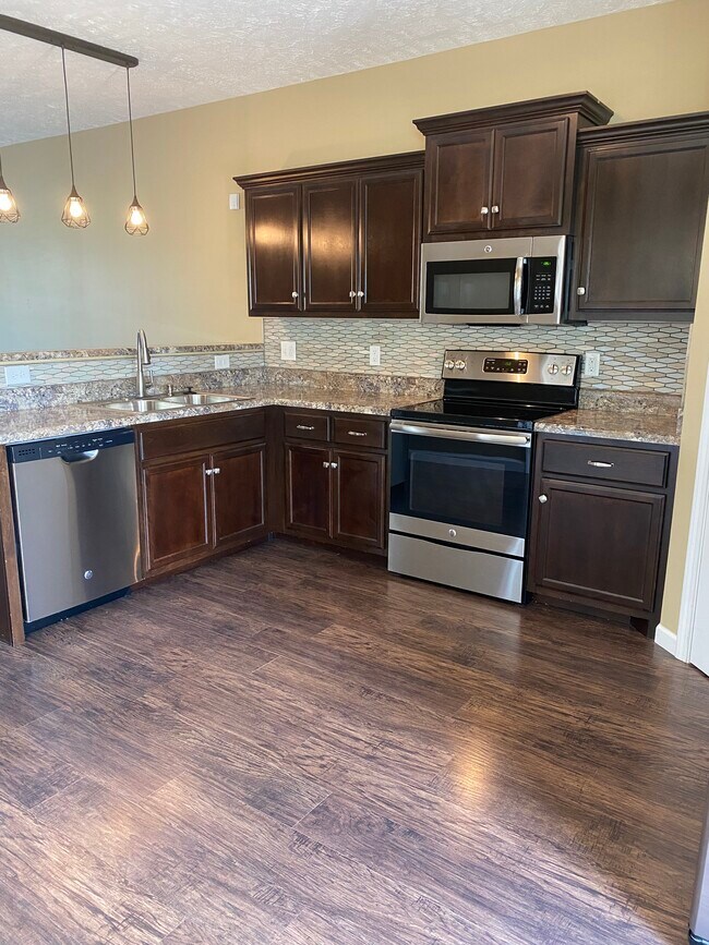 Building Photo - 2319 New Holland Cir