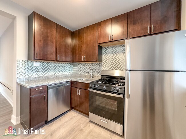 Foto del edificio - 4411 N Wolcott Ave