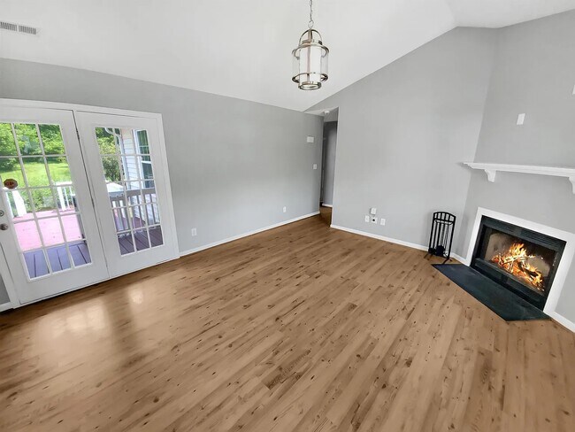 Foto del edificio - 9636 Waterwood Ct