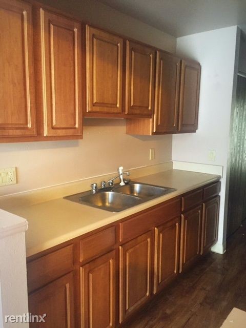 Foto del edificio - 718 N Hillcrest St