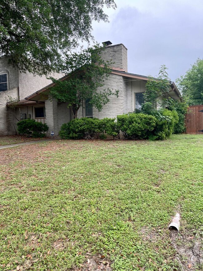 11906 Apple Blossom St, San Antonio, TX 78247 House Rental in San