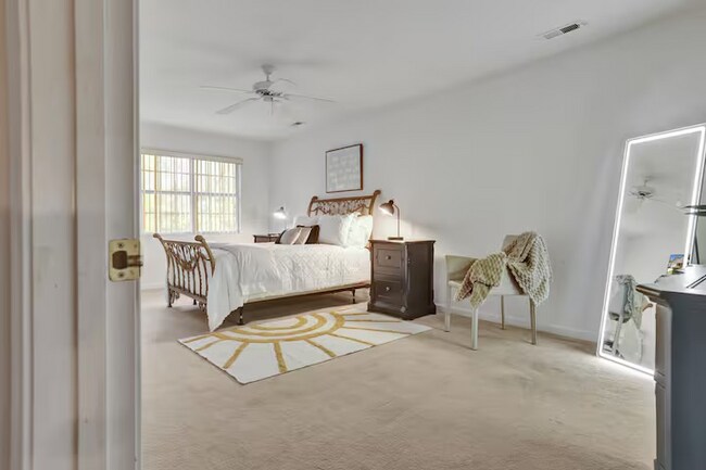 Foto del edificio - 4525 Sagewood Ln