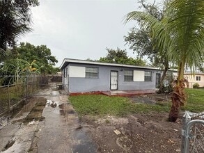 Building Photo - 1017 NW 109th St