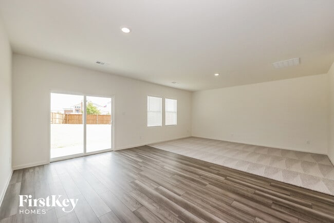 Building Photo - 1840 Sandlin Dr