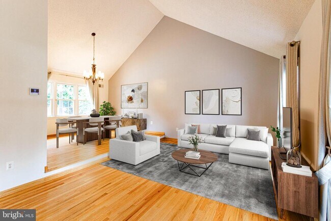 Foto del edificio - 14912 Emory Ln