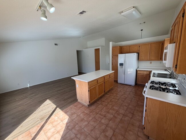 Building Photo - 1424 Via Rosa