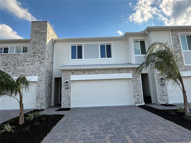 Foto del edificio - 8956 Swing Ln