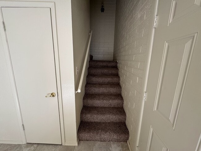 Building Photo - 7129 W Hazelwood St