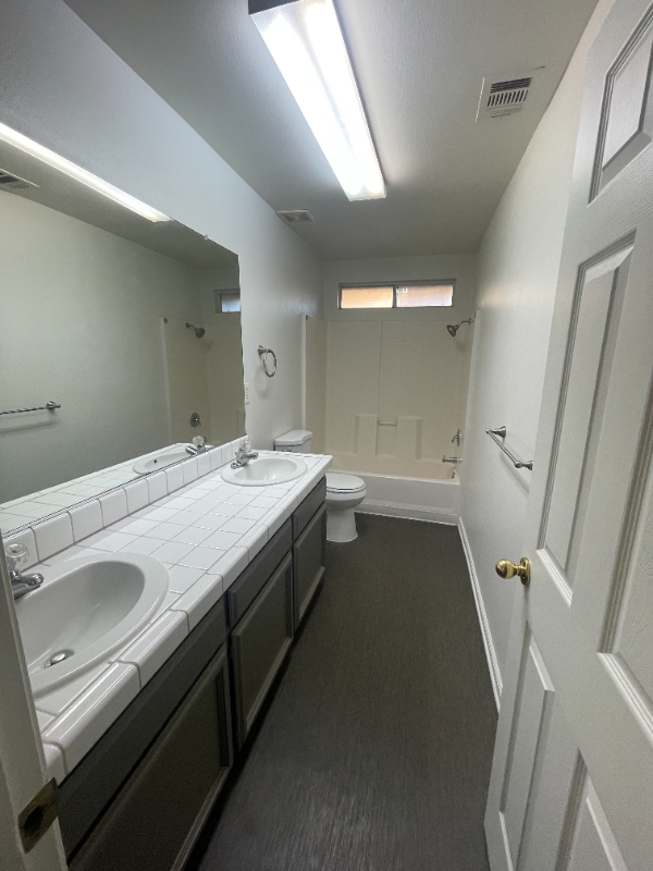 Building Photo - 538 Escalante Ave