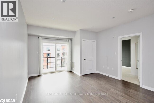 Building Photo - 300 Essa Rd