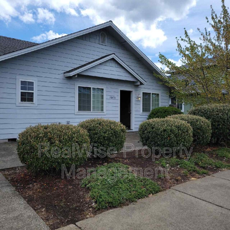 1663 Tweed Blvd, Grants Pass, OR 97527 Condo for Rent in