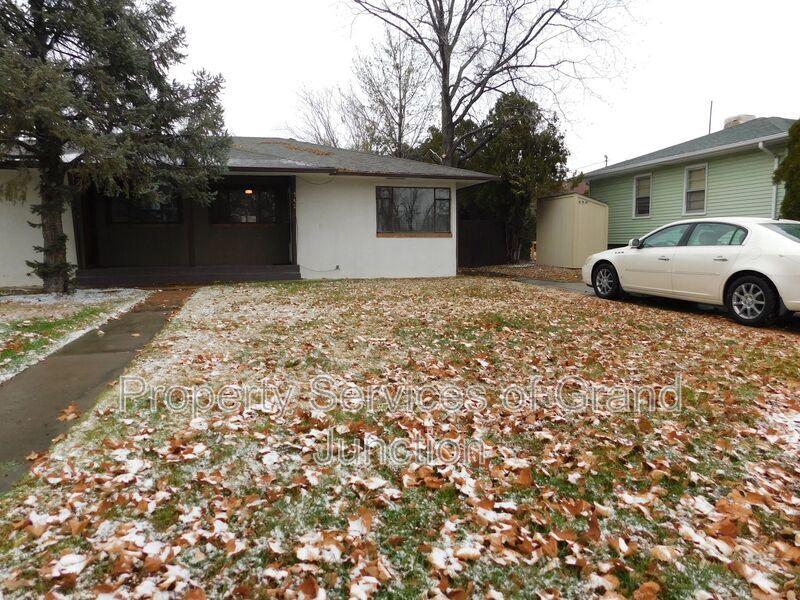 Primary Photo - 742 Bunting Ave