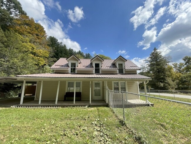 Photo - 5350 NC-194 House