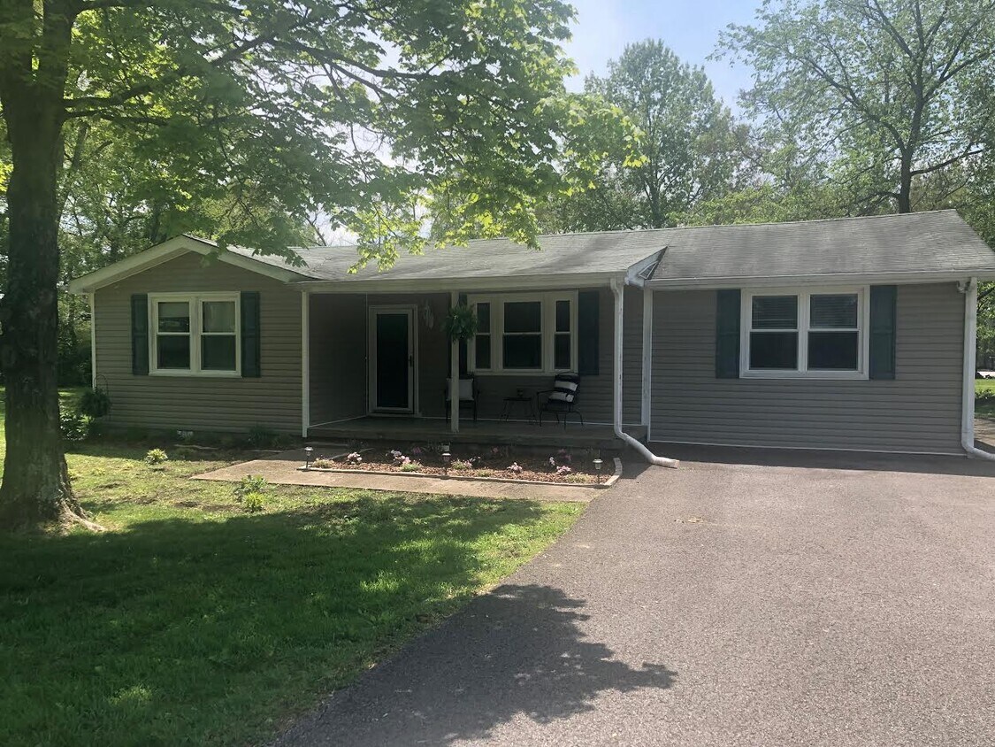 Primary Photo - 601 Caldwell Dr