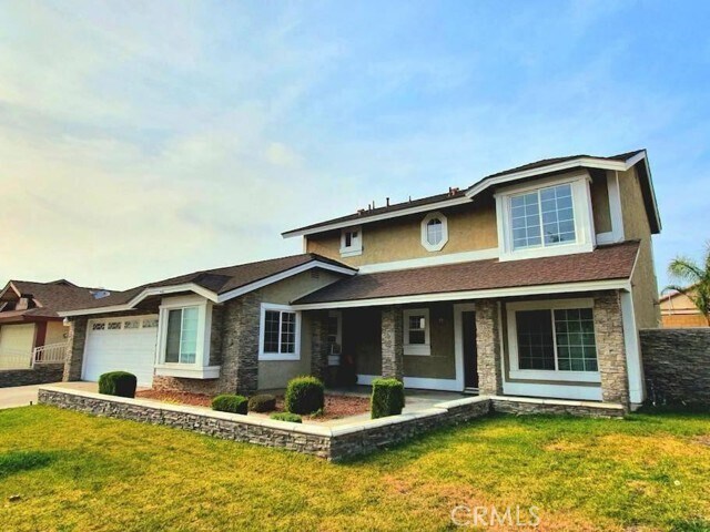 Foto del edificio - 15858 Montgomery Dr