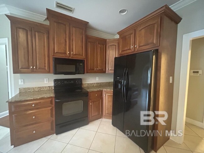 Foto del edificio - 25453 Ravenwood Cir