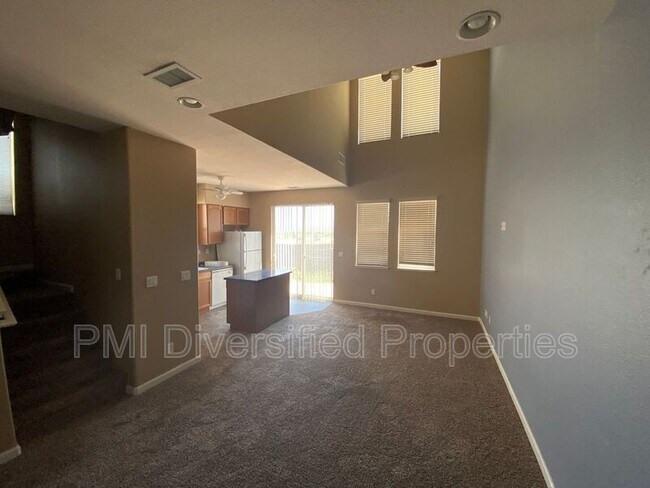 Building Photo - 9260 Lone Wolf Cir