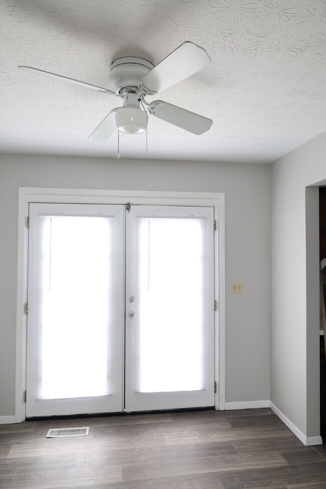 Foto del edificio - Mill Creek