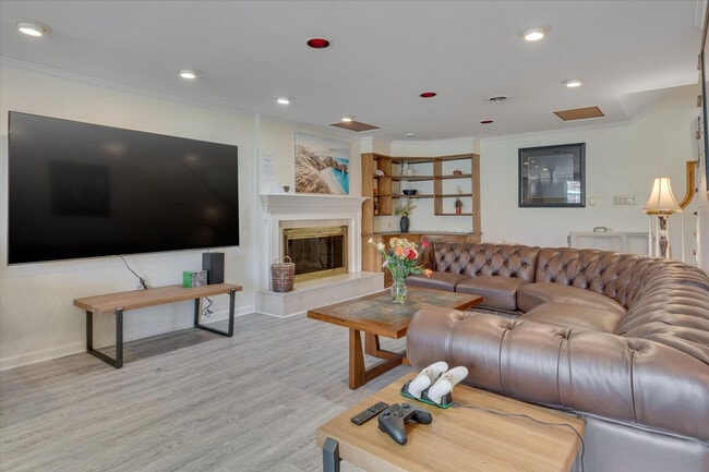 Foto del edificio - 1016 Shalimar Dr