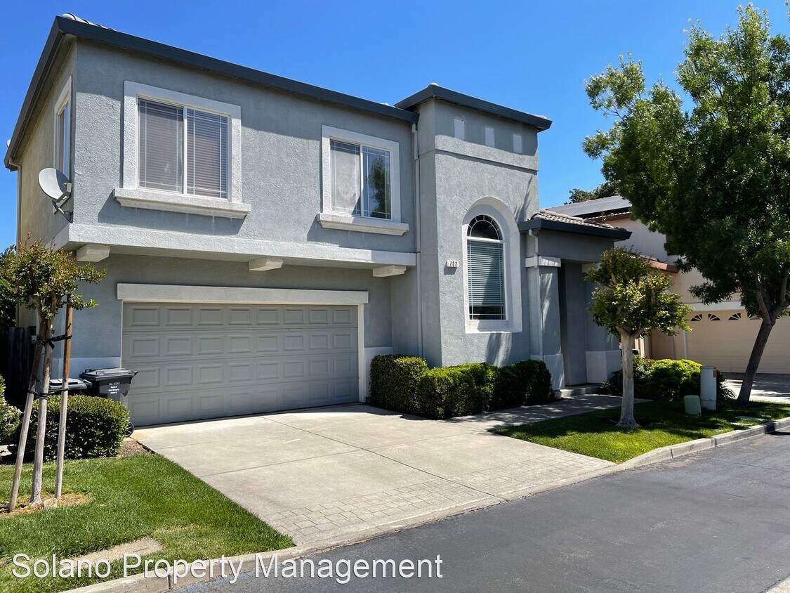 Foto principal - 3 br, 2.5 bath House - 722 Trout Ct