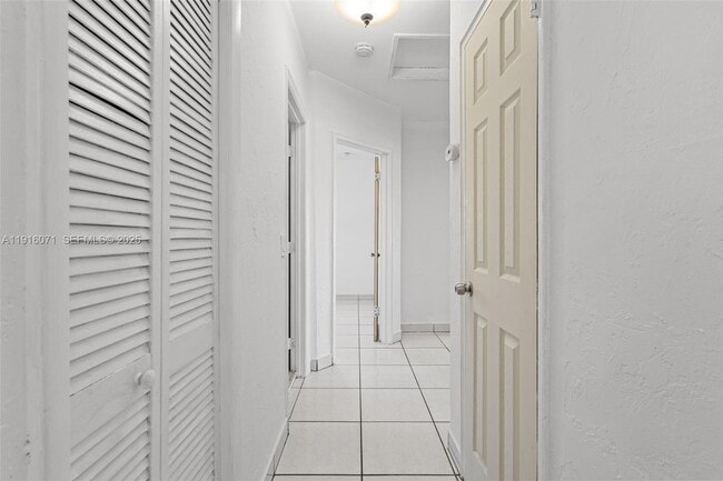 Foto del edificio - 911 E 32nd St