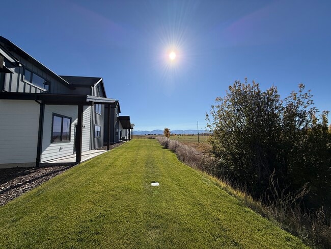 Foto del edificio - 82 Horseshoe Lp