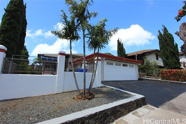Building Photo - 1174 Luawai St