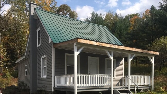 Foto del edificio - 336 High Rock Rd