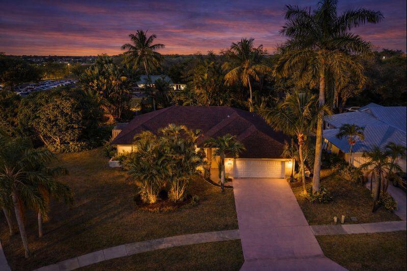 Photo - 2700 Yarmouth Drive, Wellington, FL 33414 - 3 BR 2 BA single-family home