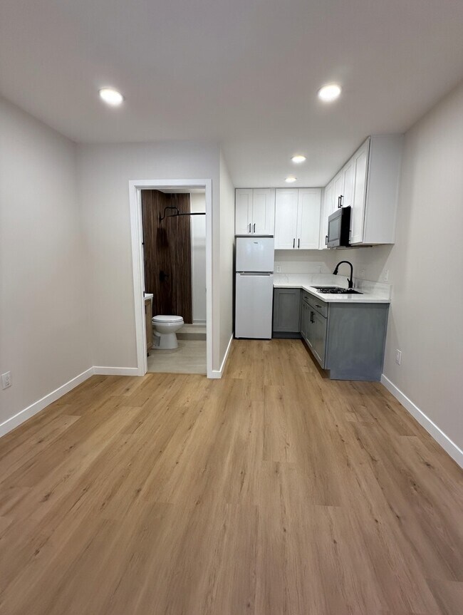 Foto del edificio - 272 Coralwood Ct