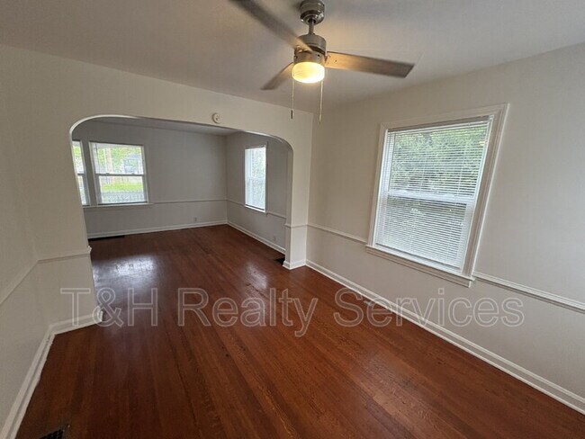 Building Photo - 3711 N Pennsylvania St