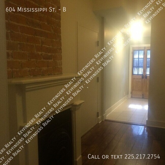 Foto del edificio - 604 Mississippi St