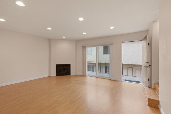 Foto del edificio - Charming Condo in Prime Reseda Location